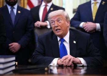 Trump menyebut AS punya dua opsi usai tak puas dengan proposal Iran, yakni serangan militer atau negosiasi damai. (Foto: Andrew Harnik/Getty Images)