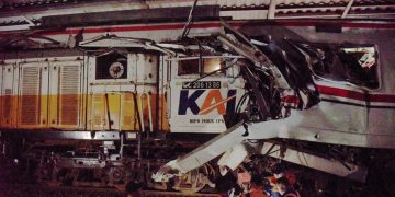 Kasus tabrakan KA dan KRL di Bekasi naik ke tahap penyidikan, polisi periksa puluhan saksi dan ungkap fakta baru sopir taksi. (Foto: ANTARA FOTO/Paramayuda/zk)