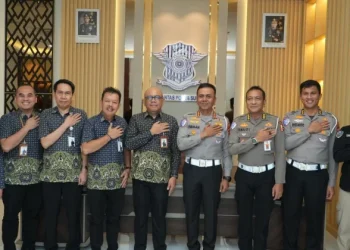 Uji coba sistem SIM wajib BPJS aktif dilakukan di Medan. Pemohon kini harus terdaftar JKN untuk mengurus SIM. Simak penjelasannya. (Foto: Dokumentasi BPJS Kesehatan)