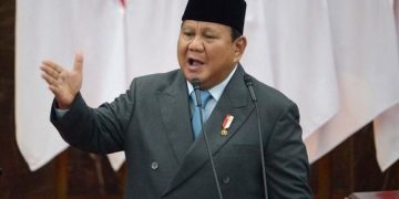 Presiden Prabowo Subianto memilih hadir langsung di rapat paripurna DPR untuk menyampaikan arah kebijakan ekonomi dan APBN 2027.