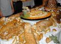 Makanan tradisional di pernikahan adat Indonesia ternyata menyimpan filosofi tentang kesetiaan, keharmonisan, dan harapan baik.