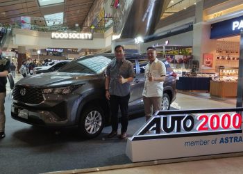 Pelemahan rupiah terhadap dolar AS berpotensi mendorong kenaikan harga mobil baru dan suku cadang. Simak penjelasan Auto2000.