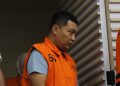 Irvian Bobby Mahendro divonis 6 tahun penjara dalam kasus suap sertifikat K3 Kemenaker dan diwajibkan membayar uang pengganti Rp36 miliar. (Foto: KPK)