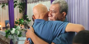 Ayah Dokter Icha mengungkap dugaan intimidasi yang dialami putrinya saat bertugas di rumah sakit. Keluarga meminta proses hukum dilakukan secara transparan.