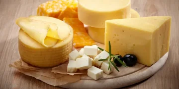 Keju disebut dapat membantu menjaga kesehatan gigi setelah mengonsumsi makanan manis. Simak penjelasan penelitian dan fakta di baliknya.