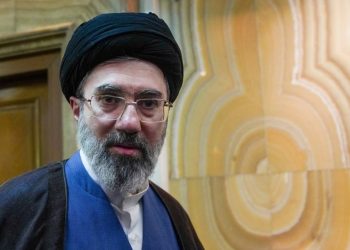 Khamenei menyetujui MoU Iran dan AS untuk mengakhiri perang. Simak isi kesepakatan, pencabutan sanksi, dan masa depan hubungan kedua negara.