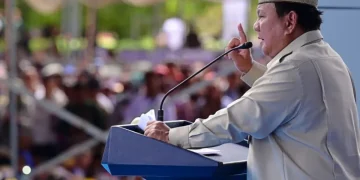 Presiden Prabowo Subianto kembali menegaskan pentingnya program Makan Bergizi Gratis dan menyebut kelaparan sebagai masalah yang harus segera diatasi.