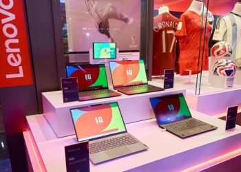Lenovo menghadirkan laptop dan tablet edisi Piala Dunia 2026 dengan desain eksklusif, fitur AI, dan performa tinggi. Simak spesifikasi serta harganya.