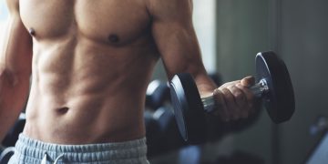 Latihan di gym perlu didukung pola makan yang tepat. Kenali makanan kaya protein yang membantu membangun dan memulihkan massa otot.