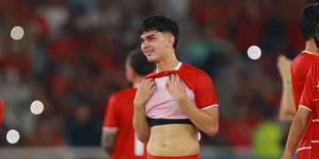 Mathew Baker mencatat sejarah sebagai debutan termuda Timnas Indonesia. Simak profil, perjalanan karier, dan rekor yang berhasil dipecahkannya.