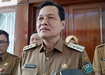 KPK mengungkap dugaan korupsi pengadaan di Dinas Pendidikan dan Kebudayaan Muara Enim yang menyeret Bupati Edison dalam OTT terbaru.