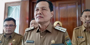 KPK mengungkap dugaan korupsi pengadaan di Dinas Pendidikan dan Kebudayaan Muara Enim yang menyeret Bupati Edison dalam OTT terbaru.