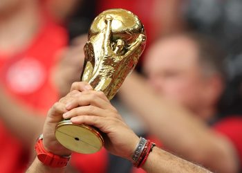 Supercomputer Opta memprediksi Spanyol menjadi favorit juara Piala Dunia 2026. Simak daftar lengkap negara dengan peluang terbesar mengangkat trofi.
