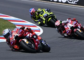 Simak jadwal lengkap MotoGP Belanda 2026 di Sirkuit Assen. Marc Marquez berpeluang mencetak hattrick kemenangan setelah bangkit di dua seri terakhir.