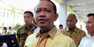 Menteri ESDM Bahlil Lahadalia mengungkap PLN masih kekurangan 20 juta ton batu bara yang belum dikontrakkan untuk kebutuhan pembangkit listrik nasional.