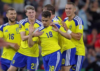 Swedia membuka Piala Dunia 2026 dengan kemenangan telak atas Tunisia. Yasin Ayari mencetak dua gol dalam pesta lima gol timnya.