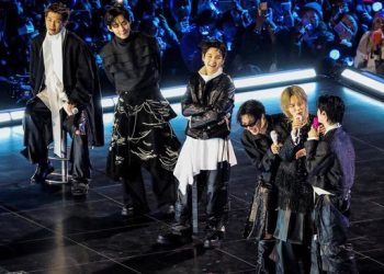 Simak panduan war tiket konser BTS Jakarta hari ketiga, jadwal presale ARMY, general sale, harga tiket, dan tips agar tidak kehabisan.