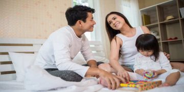 Simak fakta ilmiah tentang warisan genetik dari ibu dan ayah, mulai dari kecerdasan, fokus, kolesterol hingga risiko penyakit tertentu.