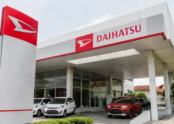 Daihatsu memberikan penjelasan terkait kabar penutupan jaringan outlet dan isu perpindahan ke merek mobil China. Simak fakta lengkapnya.