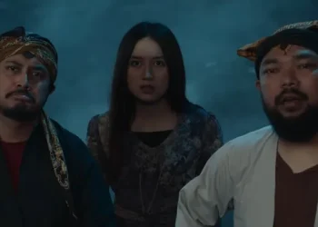 Sinopsis Dukun Magang, film horor komedi Indonesia yang tayang 18 Juni 2026. Simak cerita, pemain, dan fakta menariknya di sini.