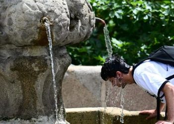WHO melaporkan lebih dari 1.300 kematian terkait gelombang panas ekstrem di Eropa sejak 21 Juni. Jutaan warga terdampak suhu tinggi.