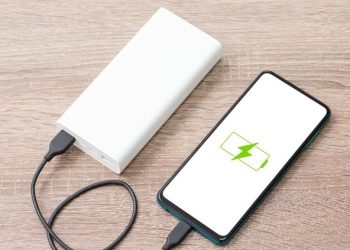 Pemadaman listrik bergilir kembali terjadi di sejumlah kota. Simak daftar gadget penting yang membantu aktivitas tetap berjalan tanpa gangguan.