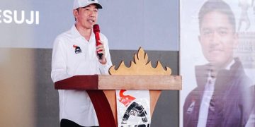 Jokowi memberi sinyal terkait kedekatannya dengan PSI saat safari politik di Lampung. Simak penjelasan mengenai status dan perannya di partai tersebut.