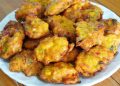 Simak resep perkedel jagung rumahan yang renyah di luar dan lembut di dalam. Lengkap dengan bahan, bumbu, dan tips anti gagal.