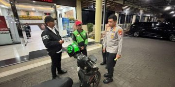Seorang pengemudi ojol kehilangan motor setelah menerima order offline dari Tambun ke Tanjung Priok dengan iming-iming bayaran Rp 600 ribu.