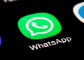 Chat WhatsApp terhapus? Simak cara mengembalikan pesan yang hilang di Android dan iPhone menggunakan backup Google Drive, iCloud, atau cadangan lokal.