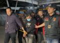 Fakta lengkap kasus Taufik Hidayat yang menyekap dan menganiaya kekasihnya selama bertahun-tahun hingga korban mengalami kebutaan permanen.