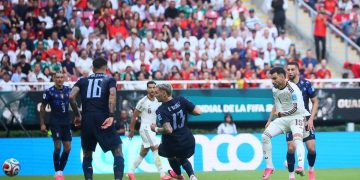 Spanyol mengalahkan Uruguay 1-0 pada laga terakhir Grup H Piala Dunia 2026. Kemenangan ini memastikan La Furia Roja lolos sebagai juara grup.
