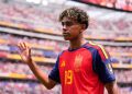 Lamine Yamal percaya diri menghadapi Prancis di semifinal Piala Dunia 2026. Bintang muda Spanyol yakin timnya menjadi lawan yang paling ditakuti.