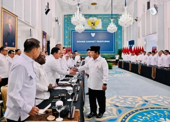 Presiden Prabowo Subianto menggelar Sidang Kabinet Paripurna di Istana Kepresidenan dengan agenda evaluasi dan percepatan program pemerintah.