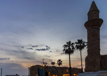Parlemen Israel menyetujui RUU pembatasan penggunaan pengeras suara di masjid. OKI mengecam kebijakan tersebut karena dinilai melanggar kebebasan beragama.