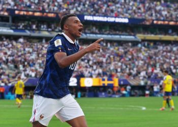 Kylian Mbappe mencetak dua gol saat Prancis mengalahkan Swedia 3-0 di Piala Dunia 2026 sekaligus mencatat rekor baru dalam sejarah turnamen.