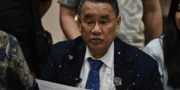 Hotman Paris menyampaikan permintaan maaf kepada wartawan usai ucapannya saat konferensi pers menuai kritik dari organisasi jurnalis di Indonesia.