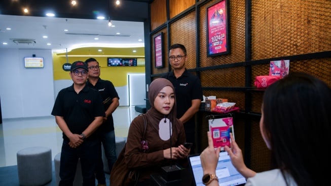 Penjual Kartu SIM Gunakan Wajah Sendiri untuk Registrasi, Komdigi Beri Peringatan
