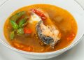 Resep pindang patin kuah segar khas Lampung dengan perpaduan rempah, nanas, dan ikan patin yang lembut. Cocok untuk menu makan siang maupun makan malam.