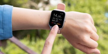 Tangan gatal setelah memakai jam tangan saat olahraga bisa dipicu keringat, gesekan, hingga alergi bahan. Kenali penyebab dan cara mengatasinya.