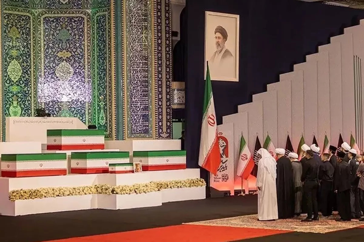 Iran Sampaikan Pesan Diplomatik Melalui Ayat Al Quran di Pemakaman Ayatollah Khamenei