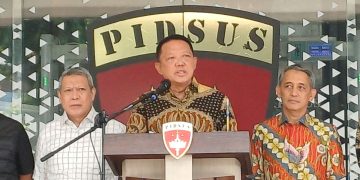 Pengusutan dugaan korupsi terus berkembang setelah penyitaan emas 74 kilogram dan uang ratusan miliar. Simak kronologi hingga pengunduran diri Jampidsus.