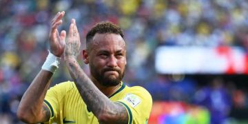Neymar resmi mengumumkan pensiun dari Timnas Brasil setelah kekalahan 1-2 dari Norwegia di babak 16 besar Piala Dunia 2026.