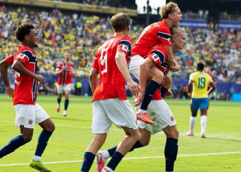 Norwegia menghadapi Inggris di perempat final Piala Dunia 2026. Martin Odegaard menegaskan The Vikings ingin kembali mencetak sejarah dengan melaju ke semifinal.