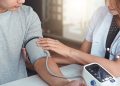 Hipertensi yang tidak terkontrol dapat memicu gagal jantung, stroke, hingga gangguan ginjal. Kenali risiko dan cara mencegah komplikasinya sejak dini.