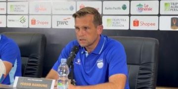 Igor Tolic memuji penampilan pemain muda Persib Bandung usai kemenangan atas DPMM FC yang memastikan langkah ke semifinal Piala Presiden 2026.