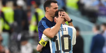 Lionel Scaloni menyebut kemenangan dramatis Argentina atas Mesir di Piala Dunia 2026 menjadi momen emosional dan tak terlupakan bagi Lionel Messi.