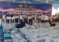 Bea Cukai mengungkap penyelundupan 3,37 ton ganja jaringan internasional setelah menemukan anomali pada pemeriksaan X-ray di Pelabuhan Tanjung Priok.