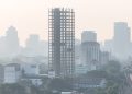 Paparan polusi udara dapat memicu batuk, sakit kepala, hingga iritasi kulit. Kenali tanda-tanda tubuh yang terlalu sering terpapar udara tercemar.
