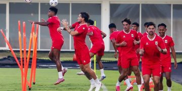 Timnas Indonesia memulai perjuangan di Piala AFF 2026 dengan menghadapi Kamboja. Simak jadwal pertandingan, rekor pertemuan, dan peluang Garuda.